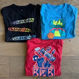 GAP Kids Boys Short Sleeve Graphic T-shirt Bundle Size 14-16 Red, Black, Blue